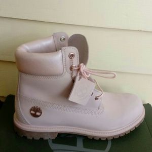 New Timberland boots size 9